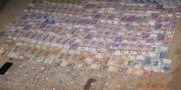 Decomisaron cocaína, celulares y dinero en el barrio A 3-2\u002E