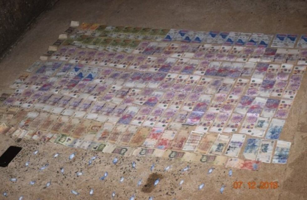 Barrio A 3-2: desbarataron un kiosko narco con más de 70 mil pesos en cocaína