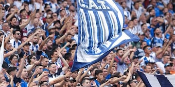 Los hinchas de Talleres volvieron a festejar en una década que empezaron postergados, y que terminan de nuevo en Primera e ilusionados\u002E