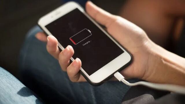 La advertencia del FBI que alerta sobre el robo de datos personales de los celulares.