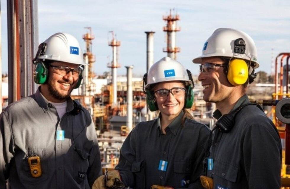 YPF ofrece numerosos puestos de trabajos para jóvenes profesionales