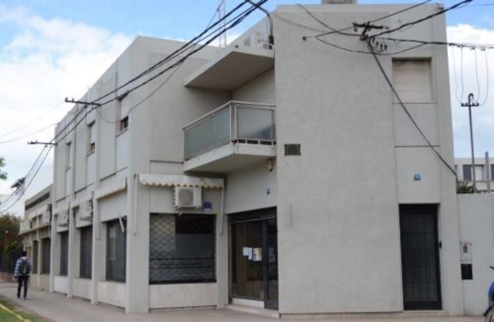 Alerta en Fray Luis Beltrán por el despido de 15 empleados municipales