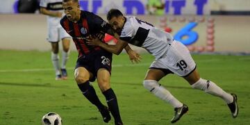 Gimnasia derrotó 1-0 a San Lorenzo en el Bosque platense\u002E