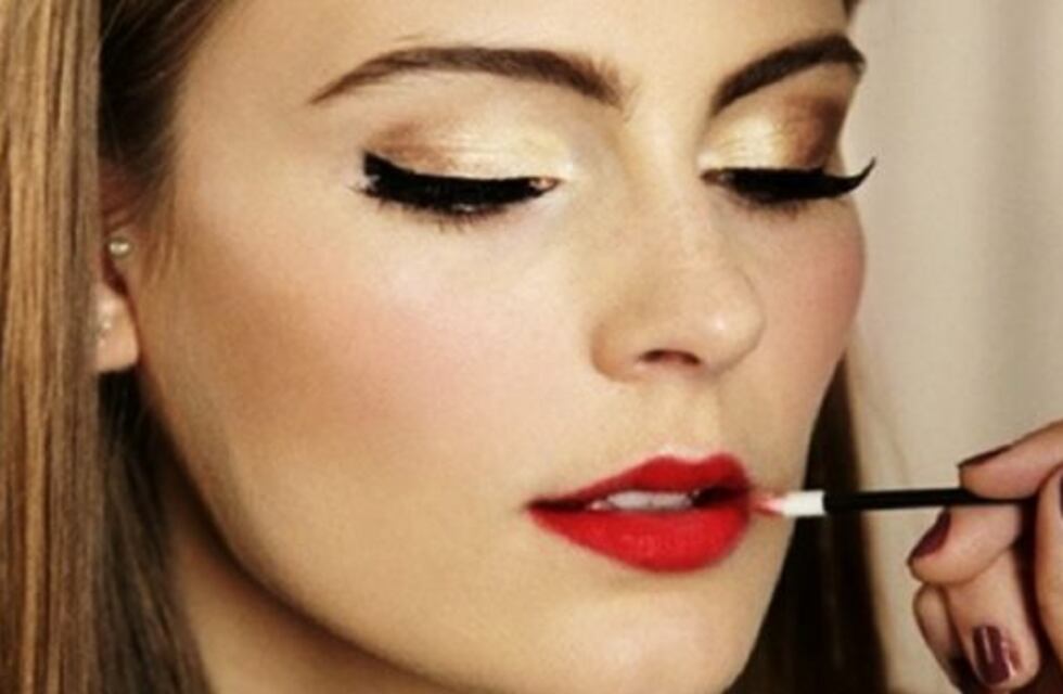 Maquillarán y peinarán sin costo a egresadas salteñas