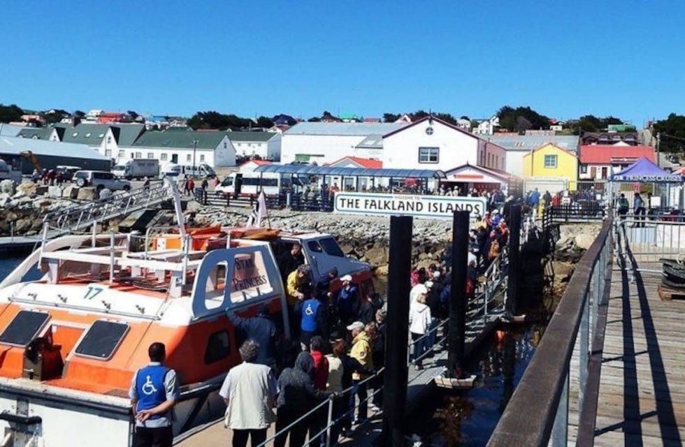 Coronavirus: en Malvinas suspenden clases y reducen actividades