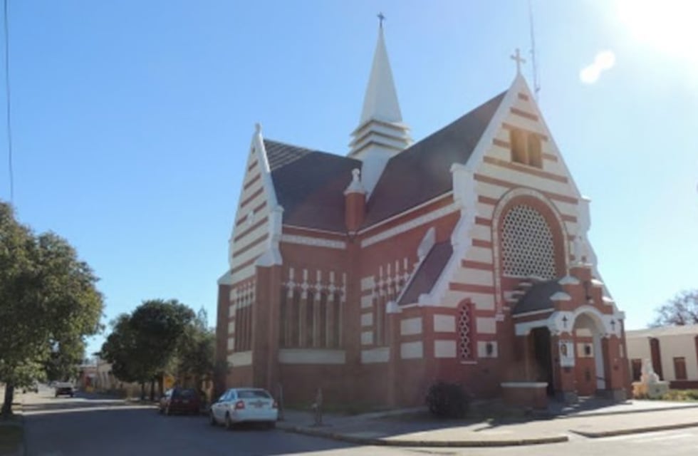 El Obispado de Villa María apoya la investigación del cura "antibarbijo"