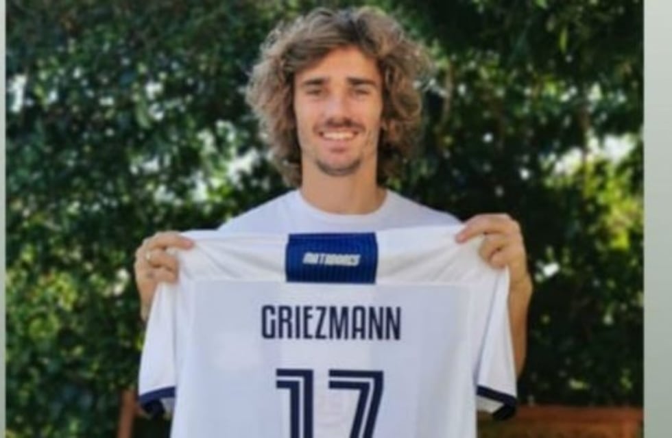 Antoine Griezmann subió a Instagram una foto ¡con la camiseta de Talleres!