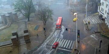 Se prevé fuerte caída de agua y ocasionalmente, de granizo\u002E