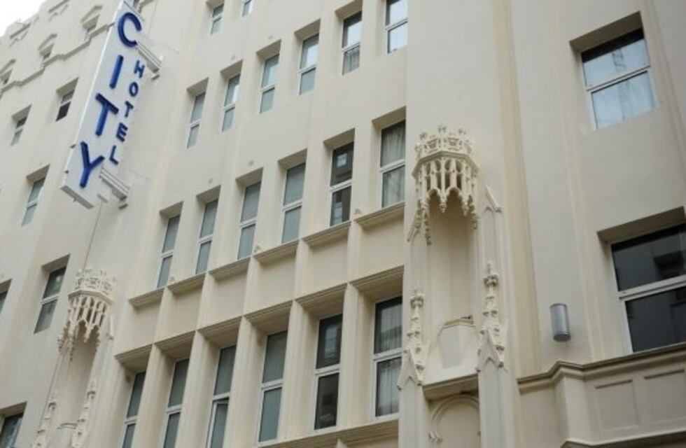 El Gobierno autorizó la actividad en hoteles de la Ciudad pero con fines no turísticos