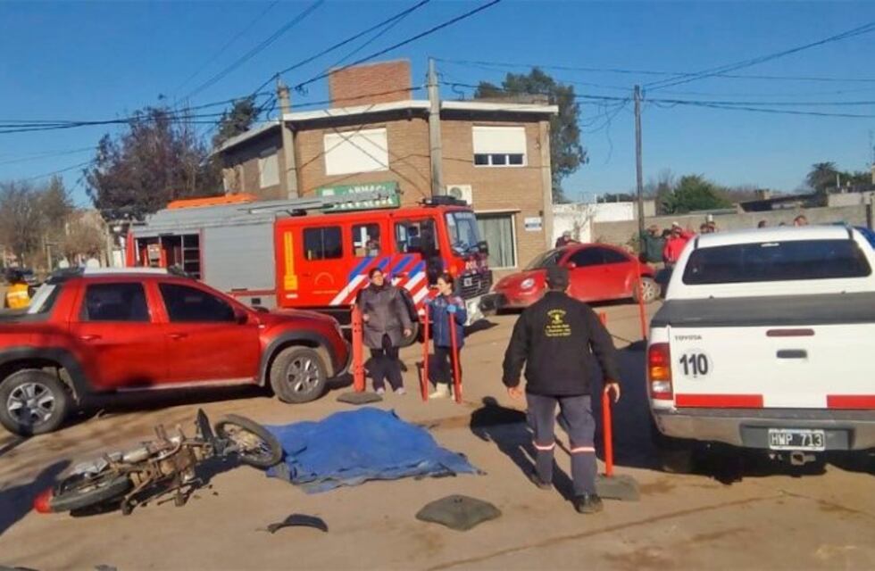 Murió un menor tras chocar el rodado que conducía con una camioneta en Mackenna