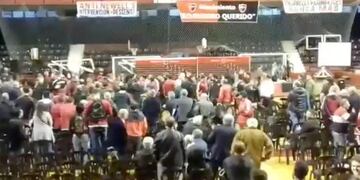 El último intento de aprobar la memoria y el balance en octubre terminó en un escándalo\u002E (Archivo)