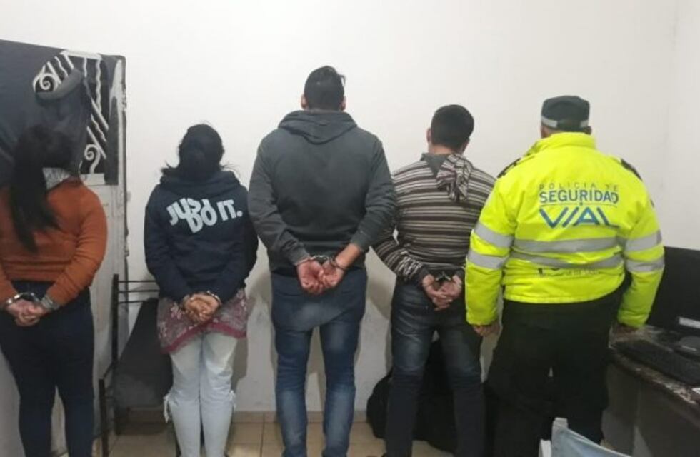 Imputaron a tres jóvenes por comprar celulares robados durante el recital de Divididos