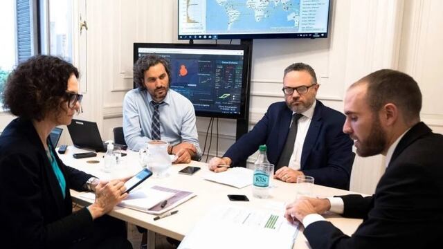 Reunión del gabinete económico. (Foto de archivo, Clarín)