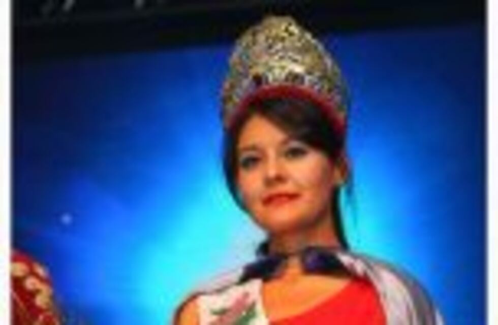 Caren Rosas es la nueva Reina de la Vendimia de Malargüe