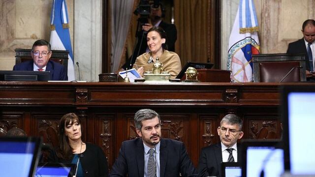 Peu00f1a en el Senado