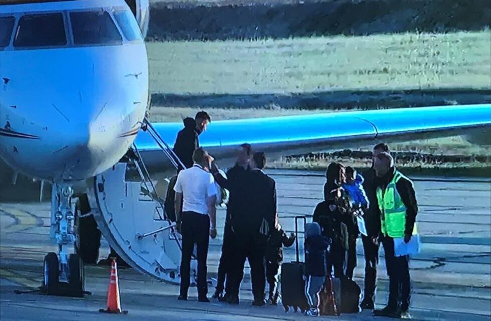 Messi voló en avión privado y ya está en Rosario para ultimar los detalles de su boda con Roccuzzo