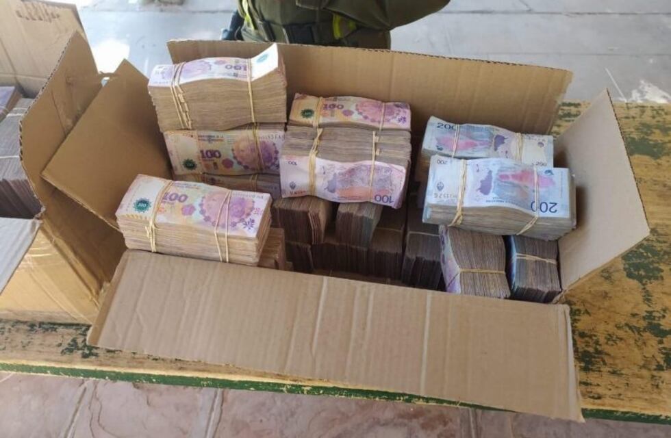 Camionero jujeño llevaba $7 millones pero dijo que no lo sabía