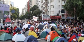 DYN44, BUENOS AIRES 14/03/17, CORTE Y ACAMPE EN 9 DE JULIO Y BELGRANO.FOTO.DYN/TONY GOMEZ