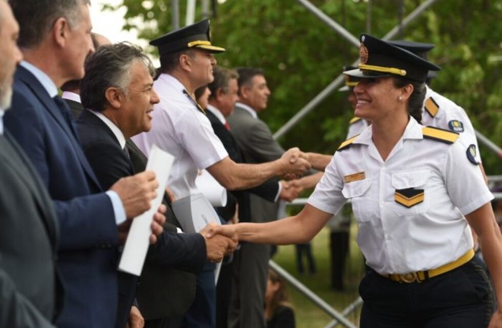 Alberto Rivero asume como director de la escuela policial