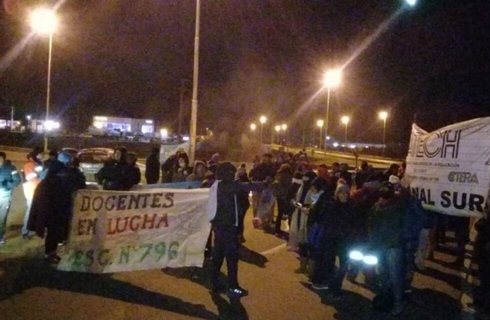 Estatales se concentraron en rutas  y no hay paso de petroleros