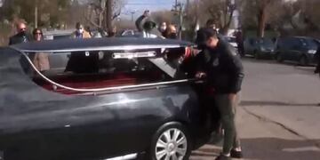 El velatorio concluyó con el traslado hasta un predio de Villa Gobernador Gálvez\u002E (Canal 3)