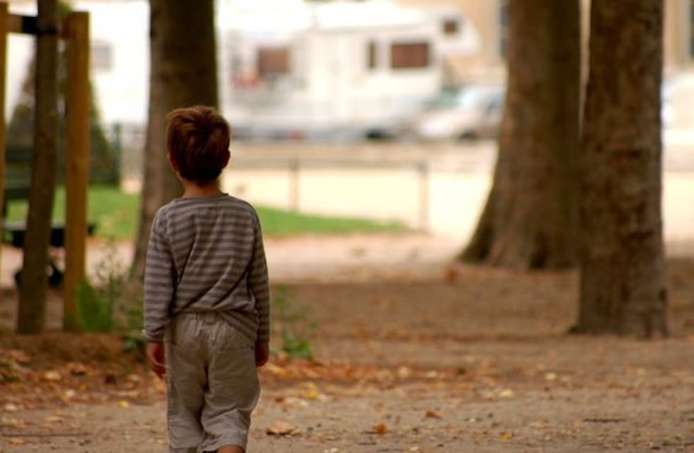 Candelaria: denunciaron que dos niños son abandonados por sus padres