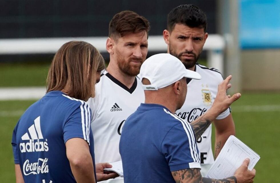 Sampaoli probó los 11 para el debut