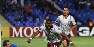 Godoy Cruz está a tres puntos de Boca Juniors en la Súperliga, derrotó a San Martín de San Juan en el clásico Cuyano y clasificó a la Libertadores luego de la derrota de Talleres (C)\u002E