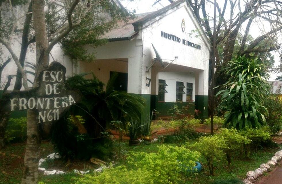 Esperanza: padres impiden el ingreso de obreros a la Escuela Nº 611