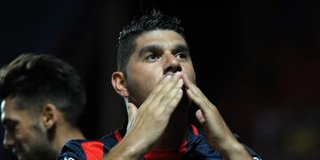 DYN109, BUENOS AIRES 15/03/2016, SAN LORENZO VS GREMIO POR LA COPA LIBERTADORES\u002E FOTO:DYN/CARLOS SARRAF\u002E cancha de san lorenzo Nestor Ortigoza campeonato torneo copa libertadores 2016 futbol futbolistas partido san lorenzo gremio