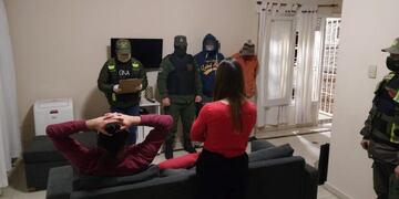 Desarticularon una organización delictiva que emitía facturas electrónicas apócrifas\u002E (crédito: GNA)