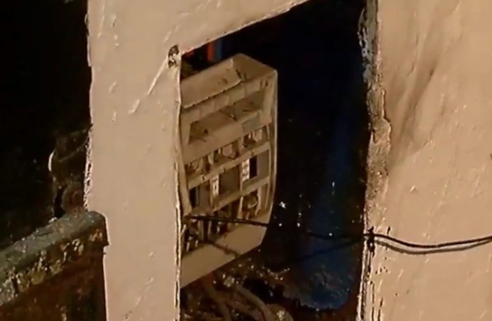 Susto en el microcentro por la explosión de un tablero de la EPE