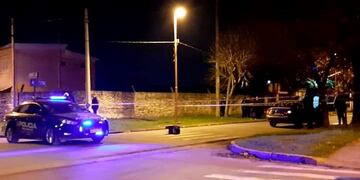 El homicidio se registró a última hora del viernes en Fournier al 1100\u002E (@tvregnoticias)