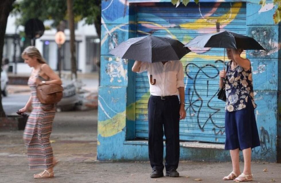 Alerta en La Plata por fuertes tormentas