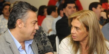 El Gobernador Cornejo junto a la vicegobernadora Laura Montero\u002E