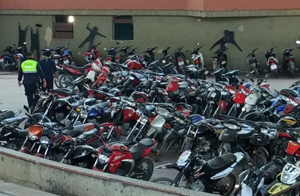 La policía de Tucumán retuvo alrededor de unos 4.000 vehículos por violar la cuarentena
