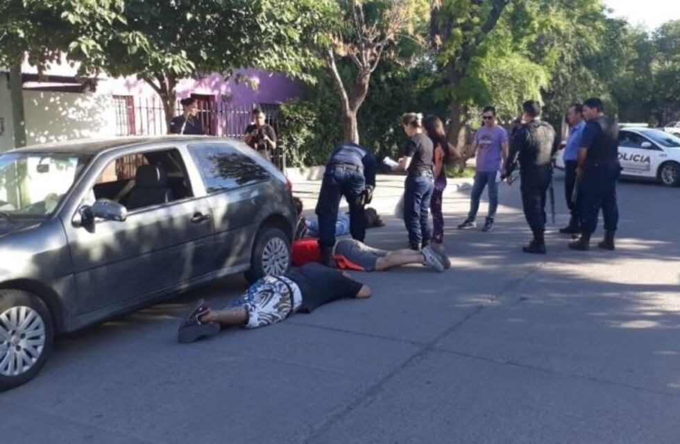 Cuatro demorados por un asalto con un arma en Villa Mercedes