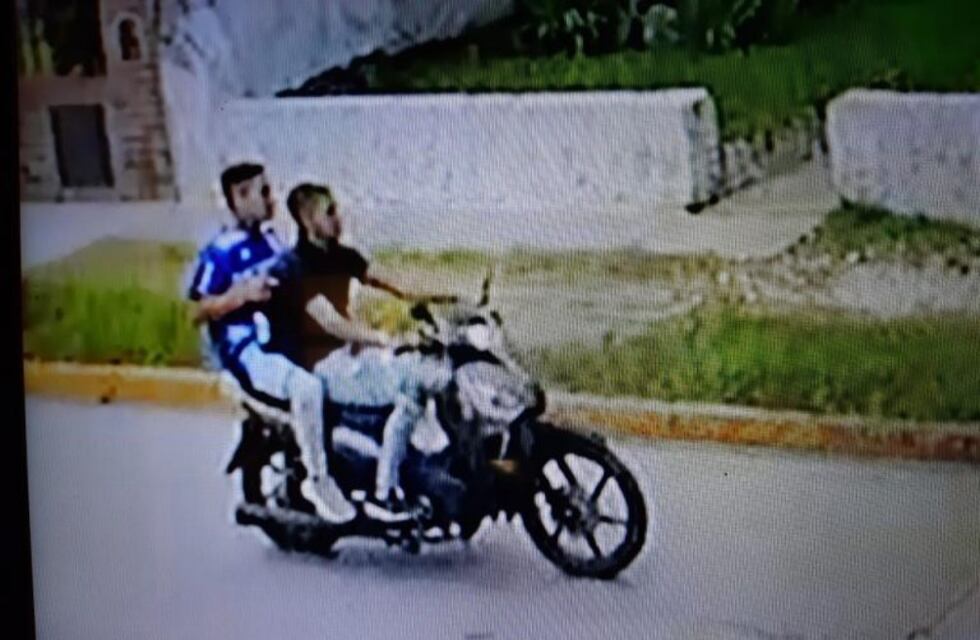 Alta Gracia: viralizaron imágenes de los motochorros que asaltaron en un comercio