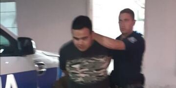 ataco a tiros a sus vecinos