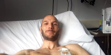 Maximiliano Morales, el médico deportólogo bonaerense que recibió un trasplante de médula ósea se filmó a sí mismo y a su hermana donante durante el proceso para concientizar sobre la donación de órganos\u002E