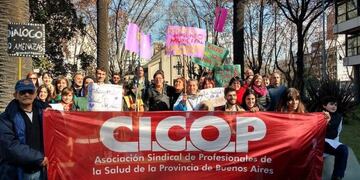 Mu00e9dicos bonaerenses y el Ejecutivo provincial comenzaru00e1n este martes con las negociaciones salariales.