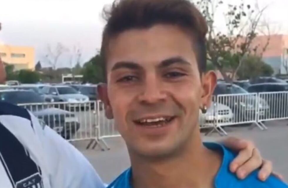 Carlos, el chico del CV a mano, perdió el asado con Mestre