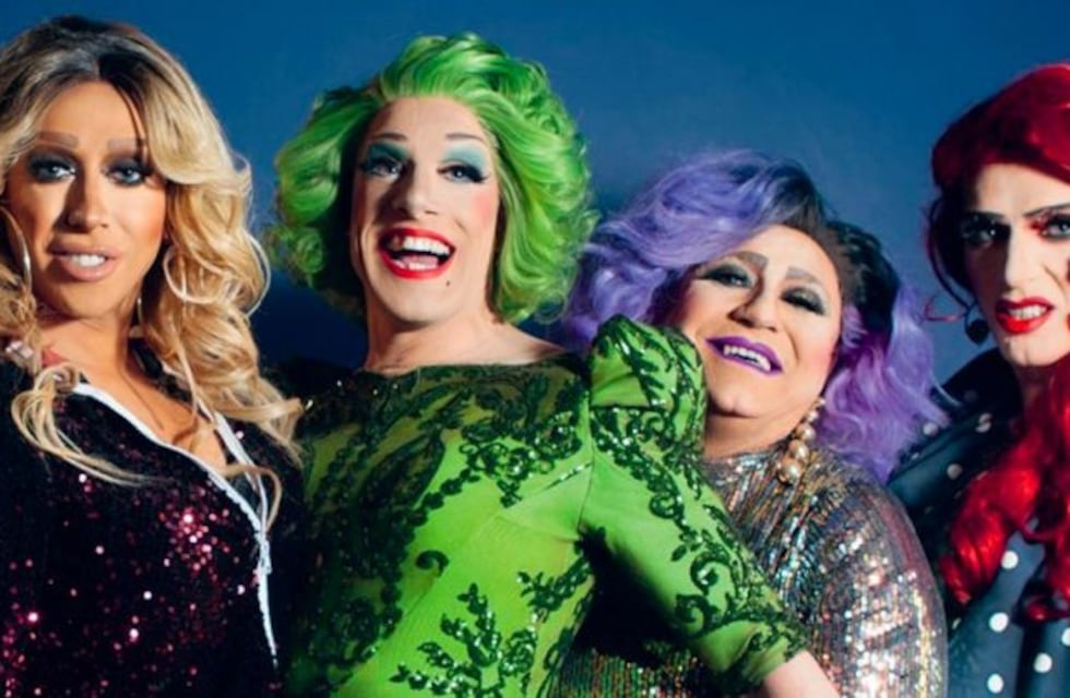 Un colegio salteño incluyó reinas Drag en su elección estudiantil