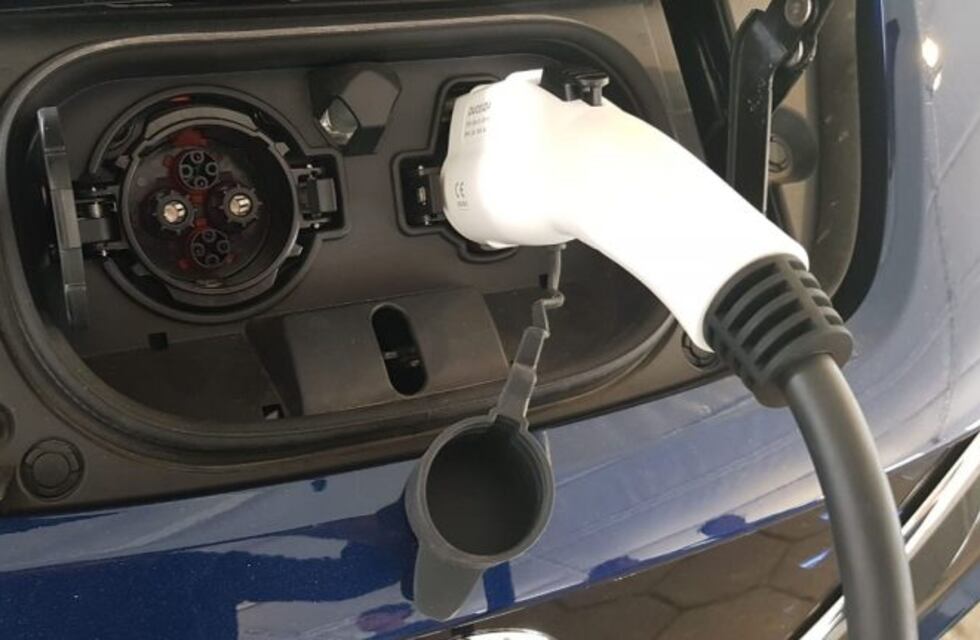 Avanza la adhesión al decreto nacional de reglamentación de vehículos a energía eléctrica