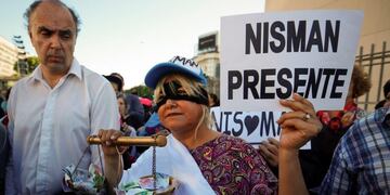 Manifestación para pedir justicia en el caso del fiscal Alberto Nisman\u002E (EFE/Juan Ignacio Roncoroni)
