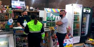 Brigada Sanitaria en los controles a comercios