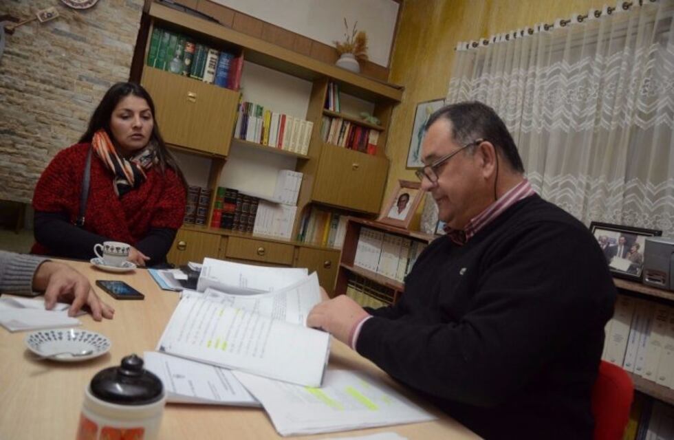 Lo condenaron por violar a su hijastra, pero exámenes indican que ella es virgen