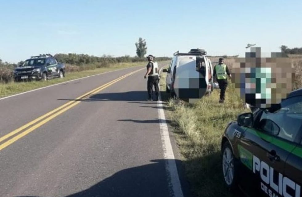 Salieron a cazar pajaritos y terminaron ellos "enjaulados"