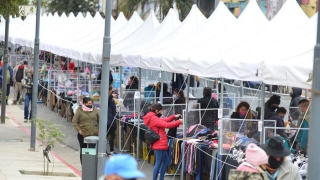 Ferias en la Costanera