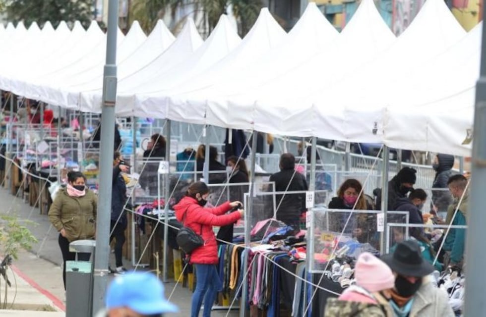 La feria del parque Las Heras reapareció tras más de cinco meses